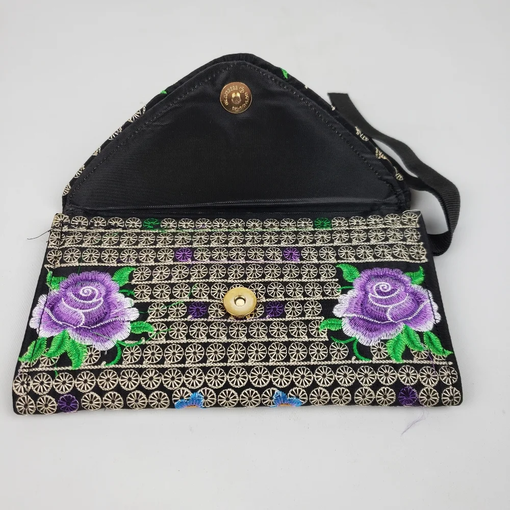 Wallet Embroidered floral multicolor 100% mexican art  Handmade/ cartera bordada